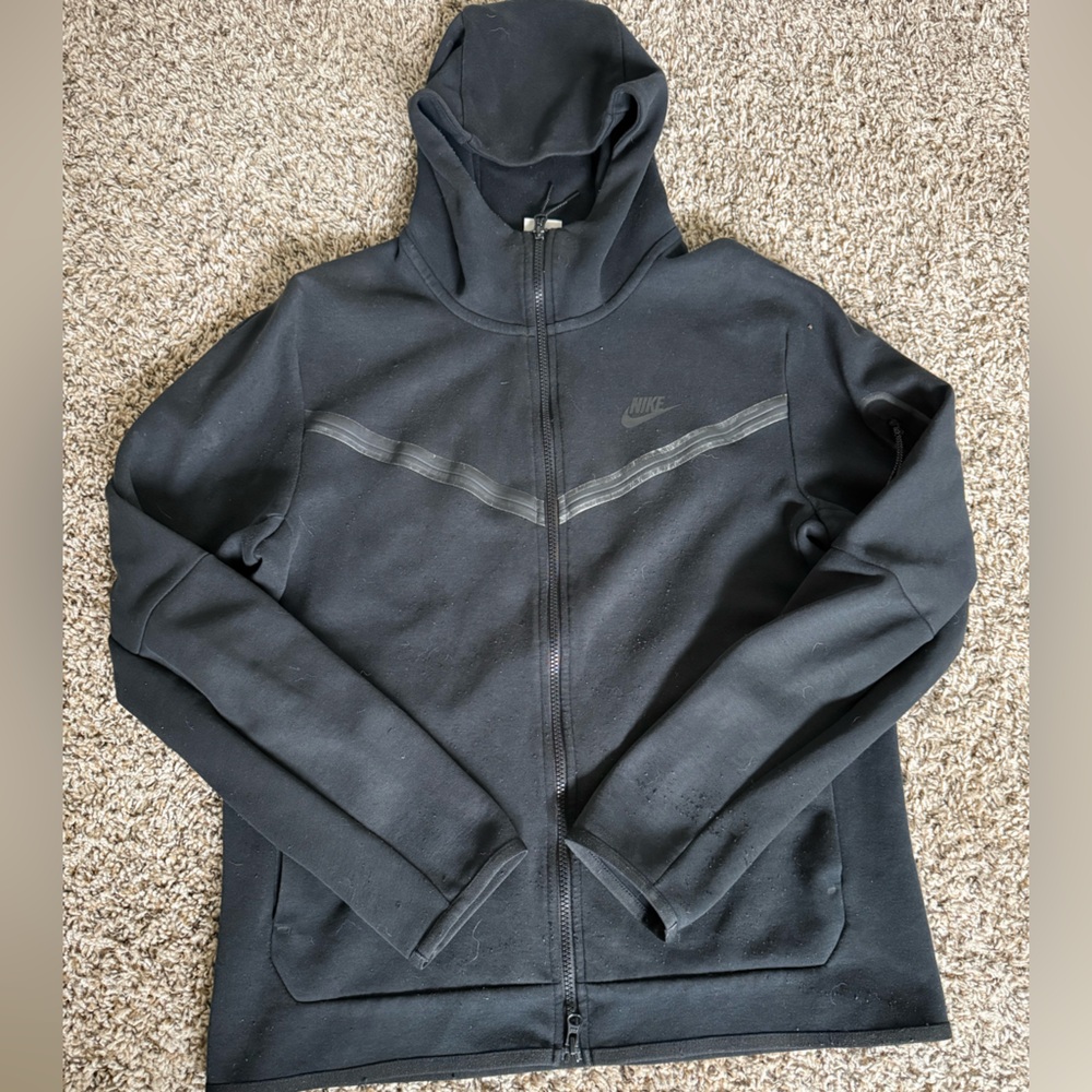 Nike tech jacket | black color | M Size